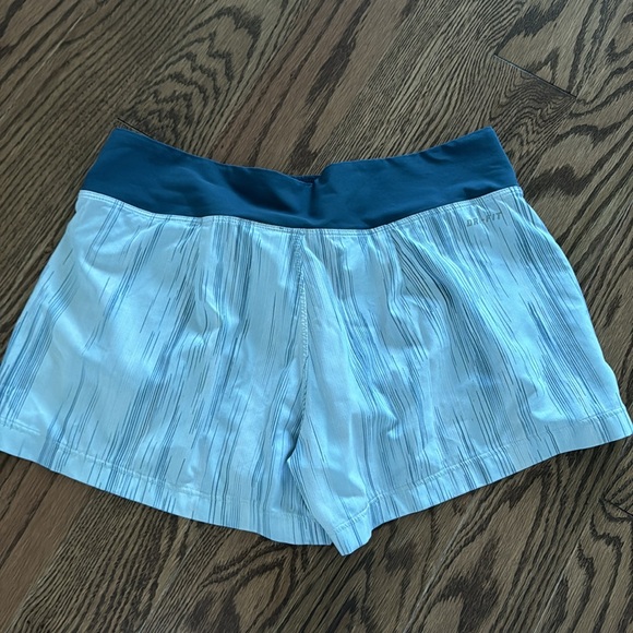 Nike shorts - Picture 2 of 2